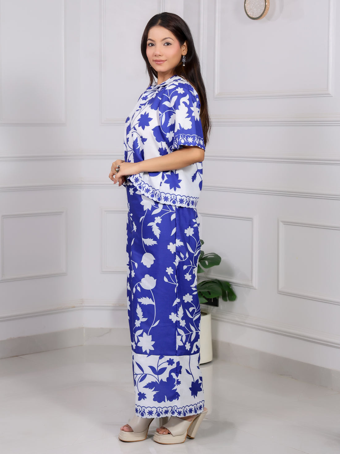 Shakun Navy Digital Cordset