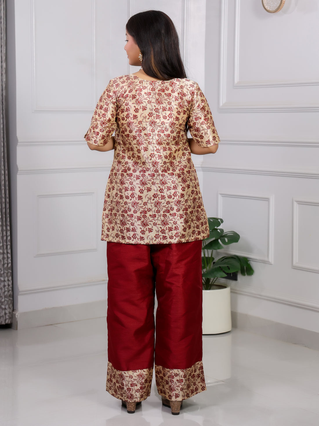 Shakun Cream Silk Kurti set